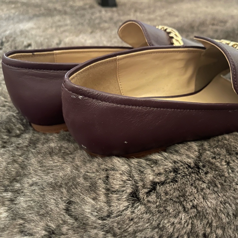Like new: Ann Taylor burgundy chain loafers - Picture 3 of 6